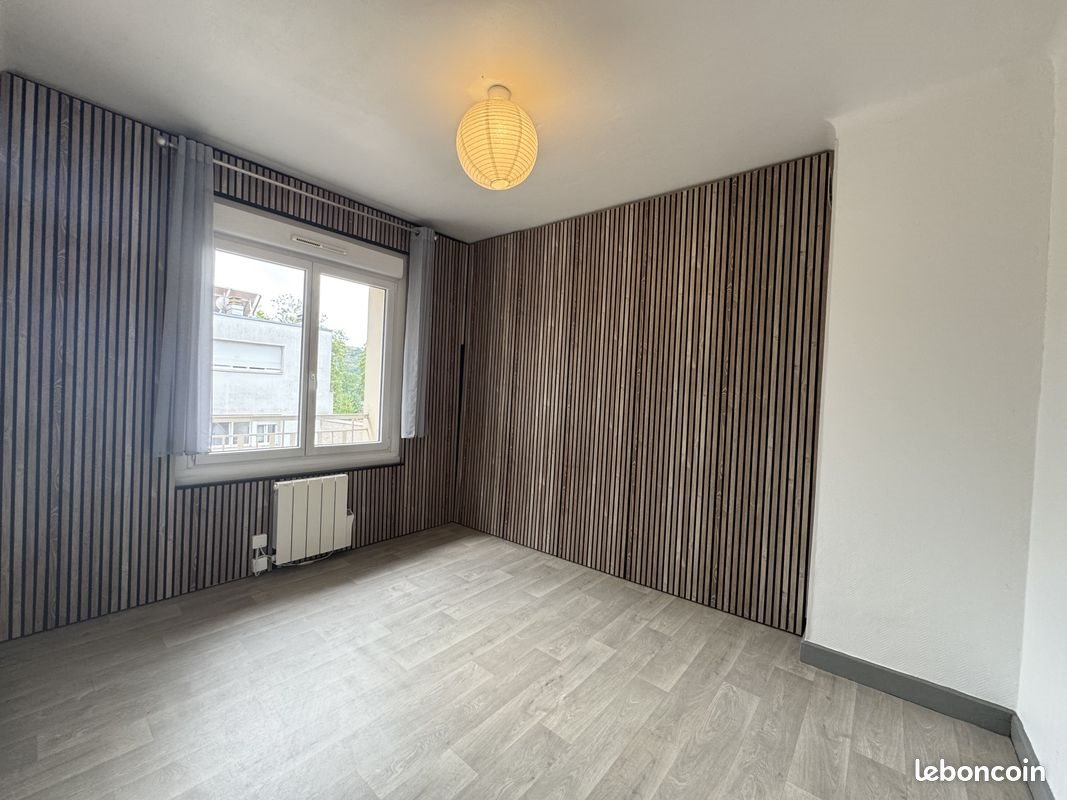 Appartement à louer, 39m², Neuves-Maisons