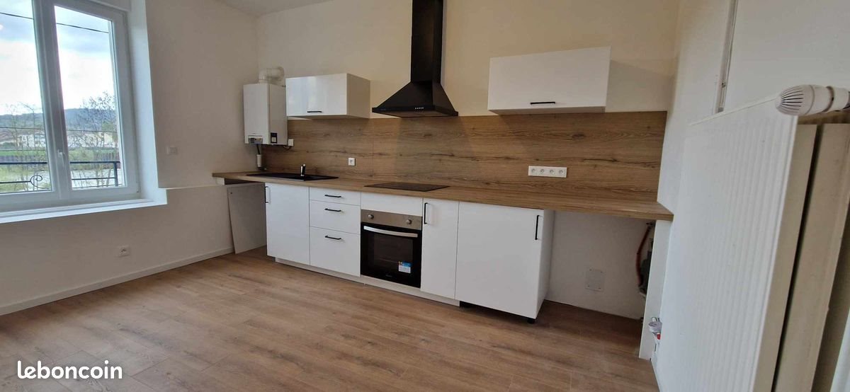 Appartement à louer, 73m², Pont-Saint-Vincent