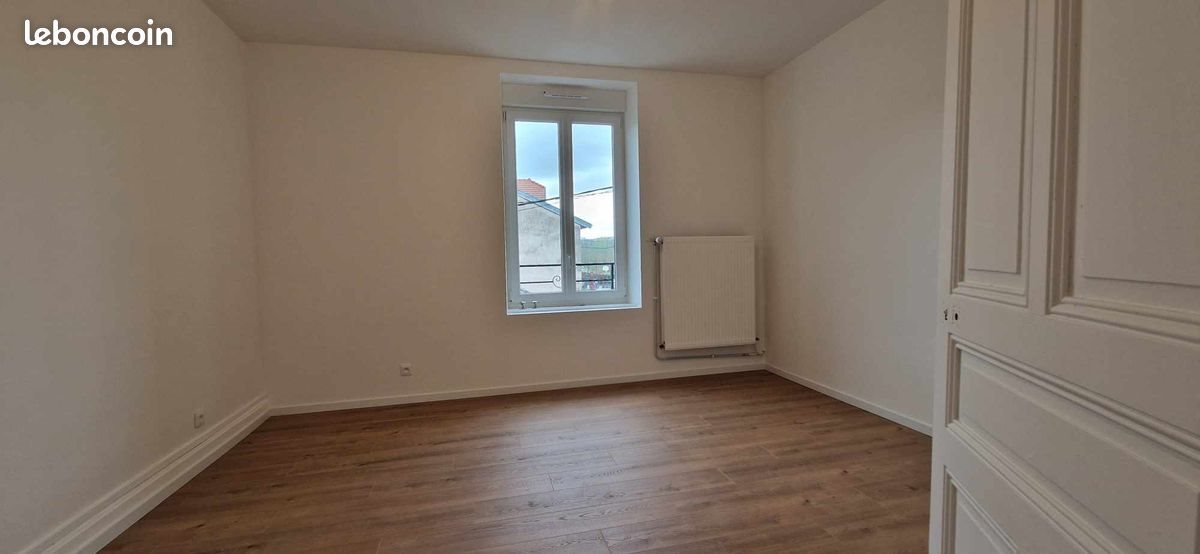 Appartement à louer, 73m², Pont-Saint-Vincent