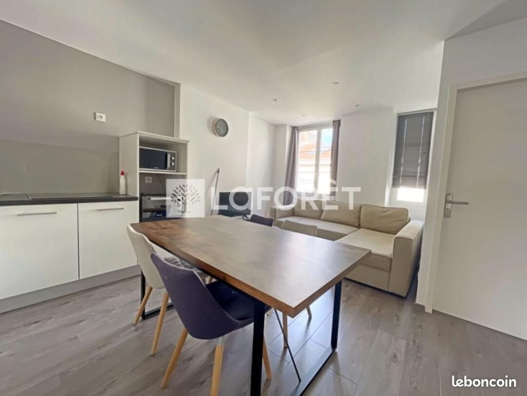 Appartement à louer, 52m², Saint-Étienne