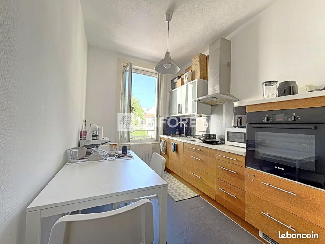 Appartement à vendre, 38m², Saint-Étienne
