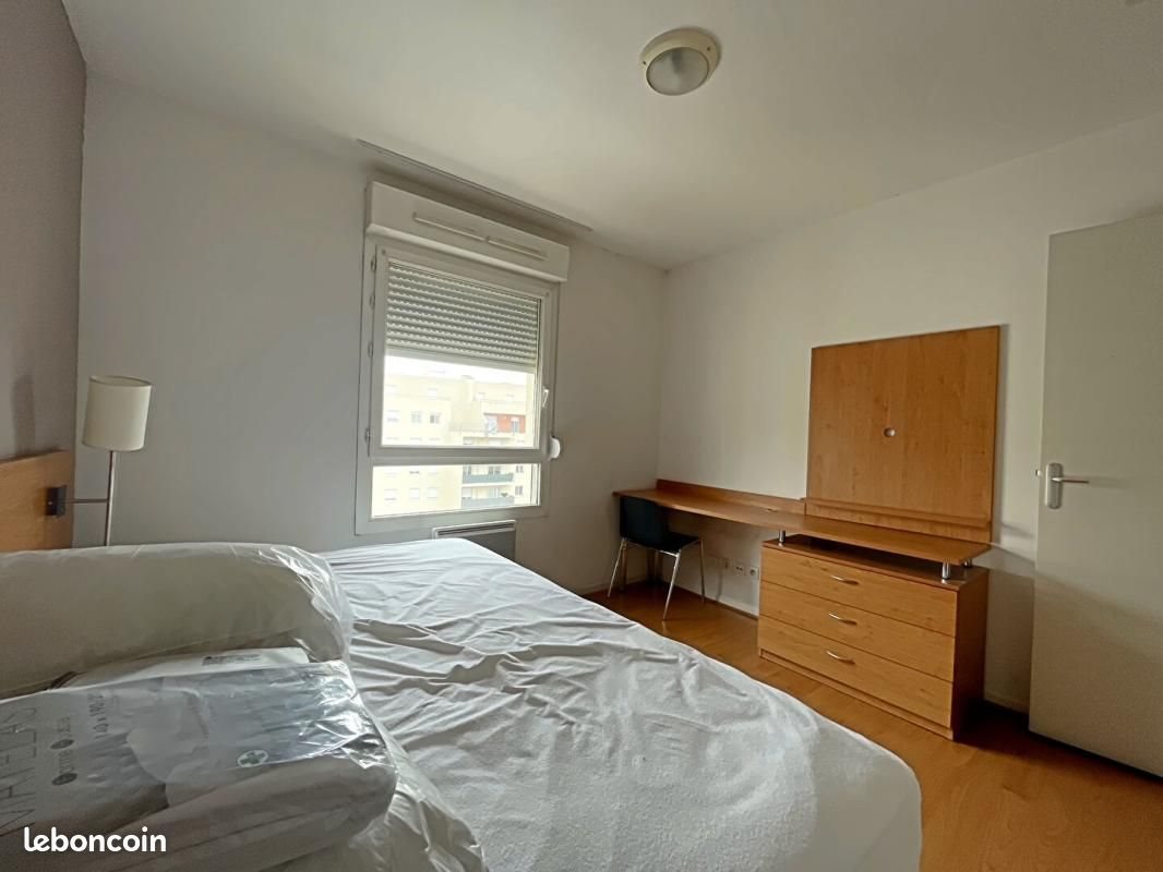 Appartement à louer, 18m², Saint-Étienne