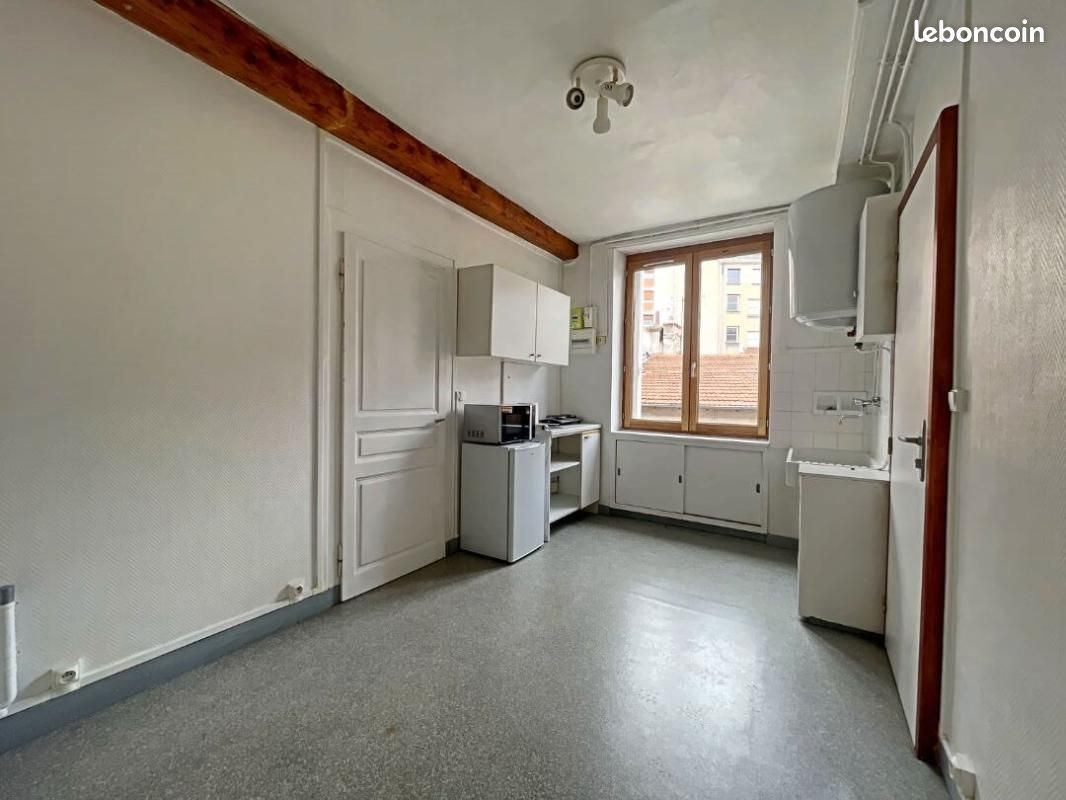 Appartement à louer, 26m², Saint-Etienne