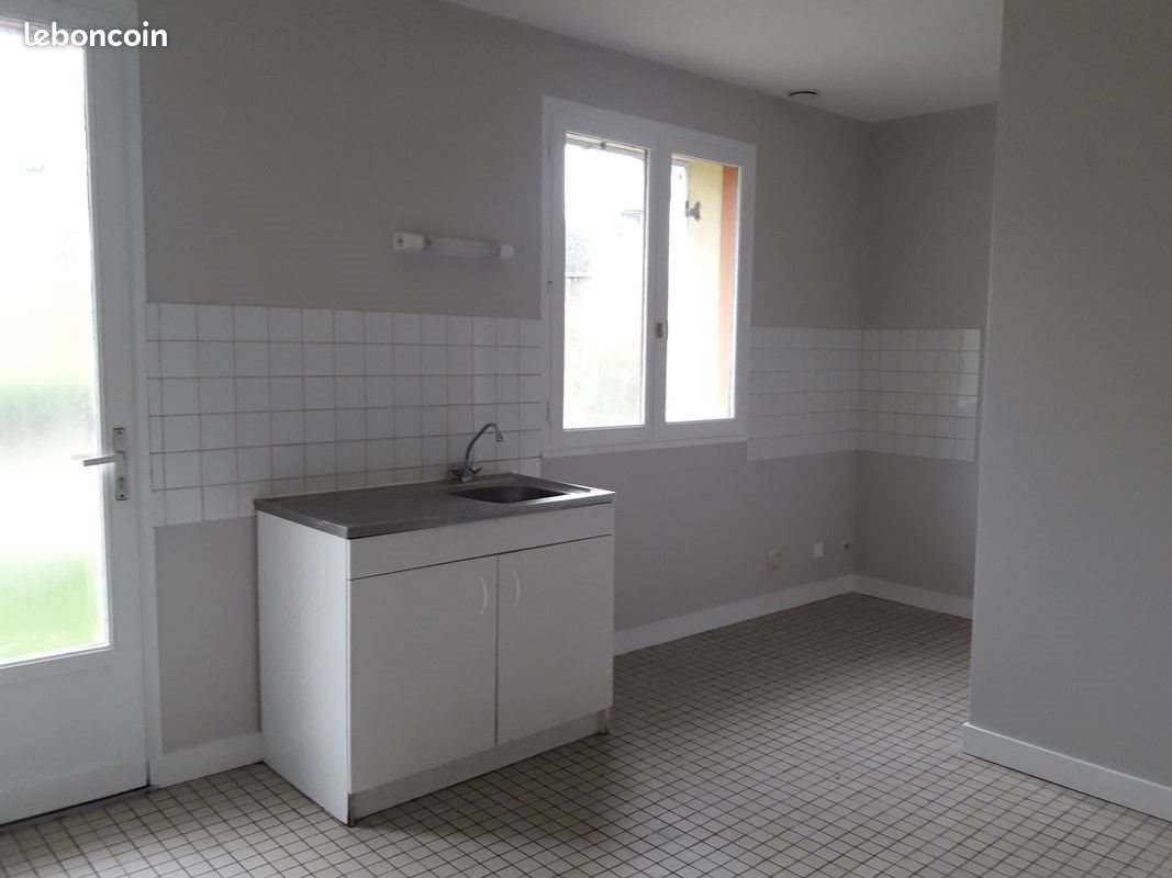 Maison à louer, 85m², Le Pertre