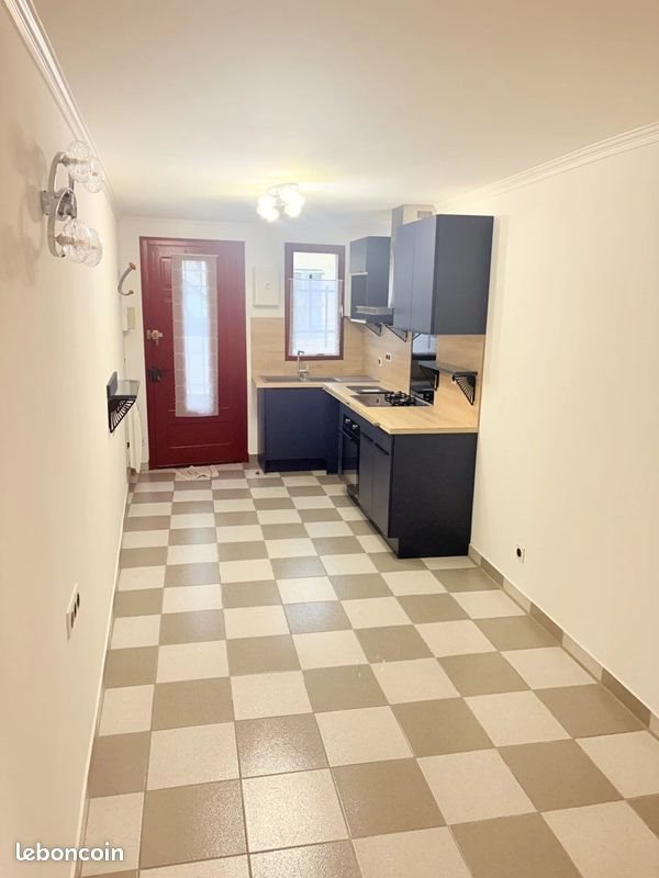 Maison à louer, 32m², Saint-Victurnien