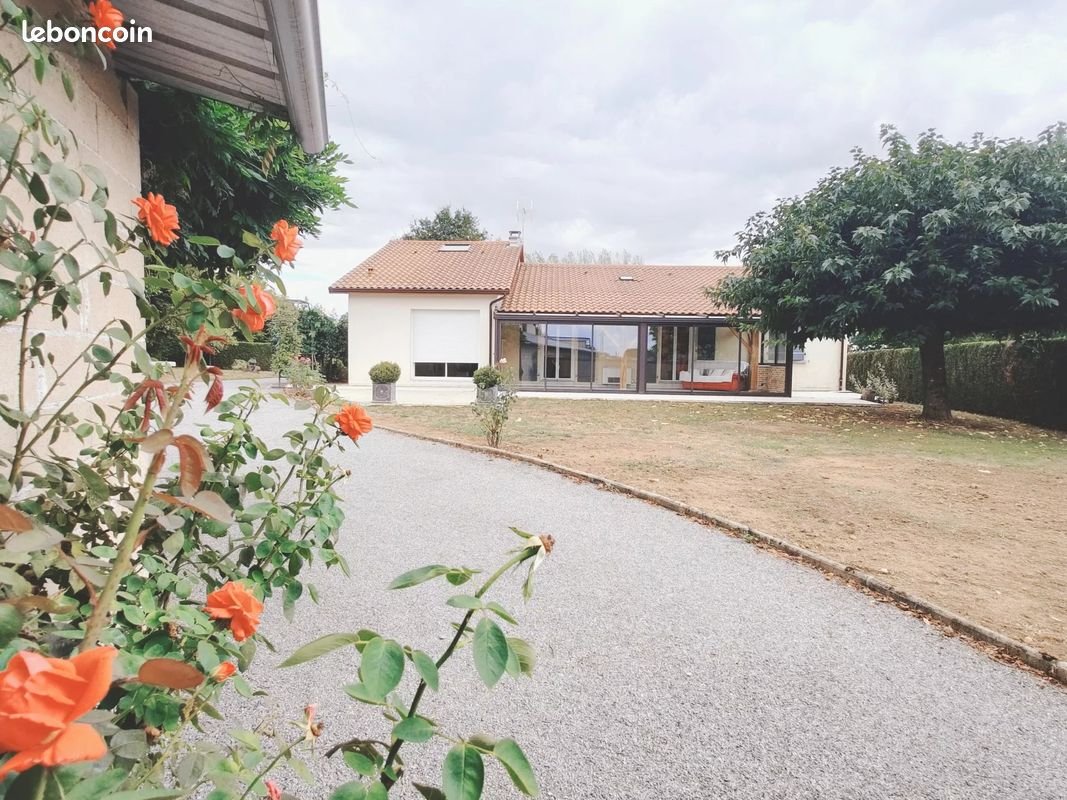 Maison à louer, 141m², Saint-Junien