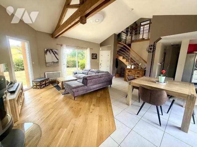 Maison à vendre, 131m², Château-Thébaud