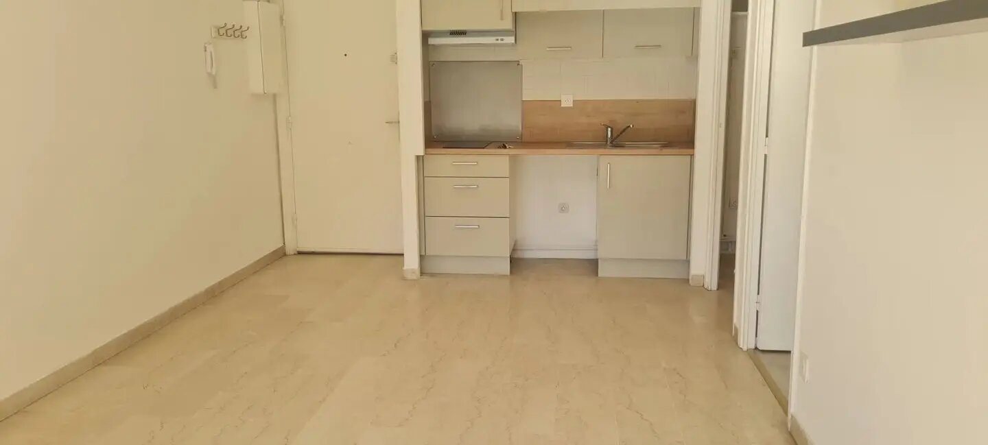 Appartement à louer, 31m², Mougins
