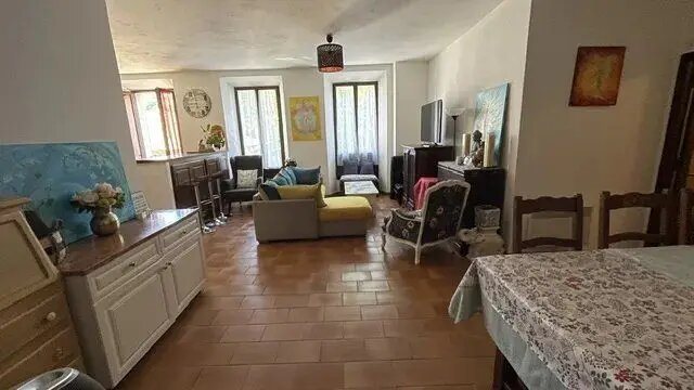 Appartement à louer, 96m², Callian