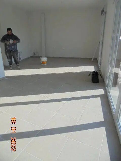 Appartement à louer, 64m², Carros