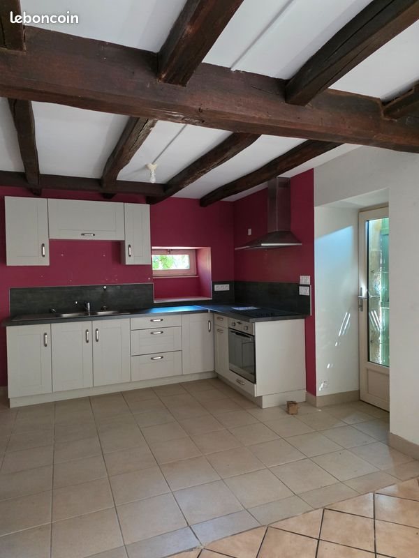 Maison à louer, 80m², Saint-Maxire
