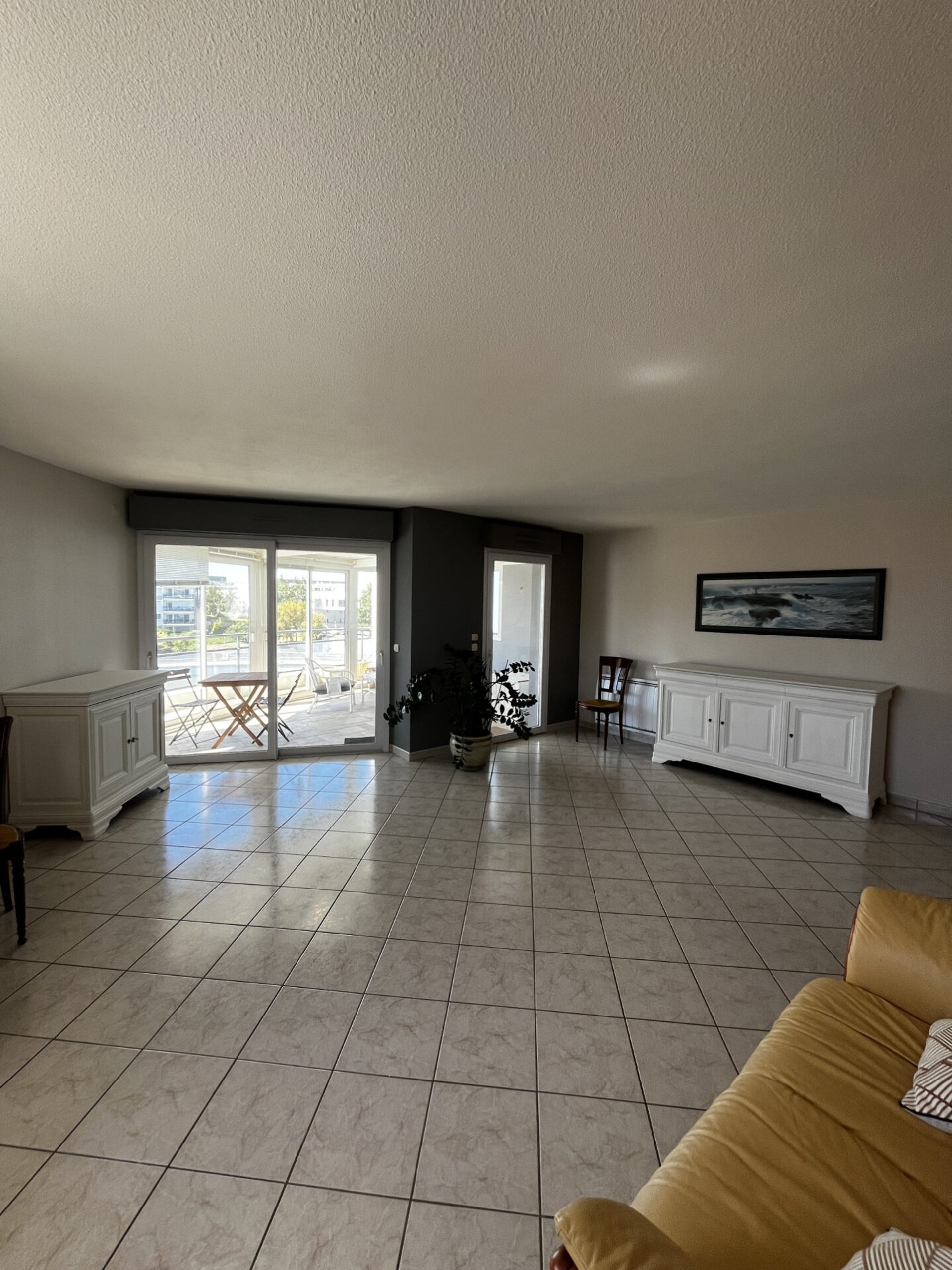 Appartement à louer, 1m², La Rochelle
