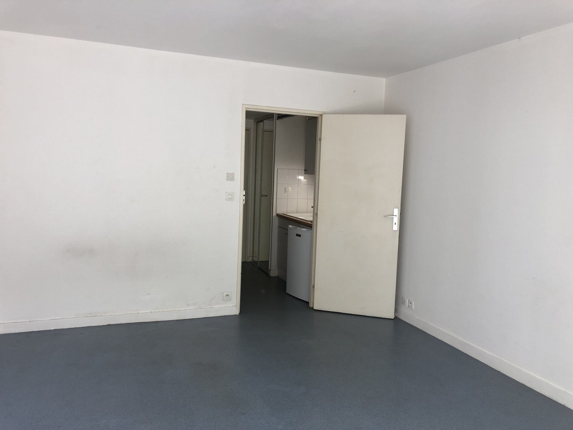 Appartement à louer, 1m², La Rochelle