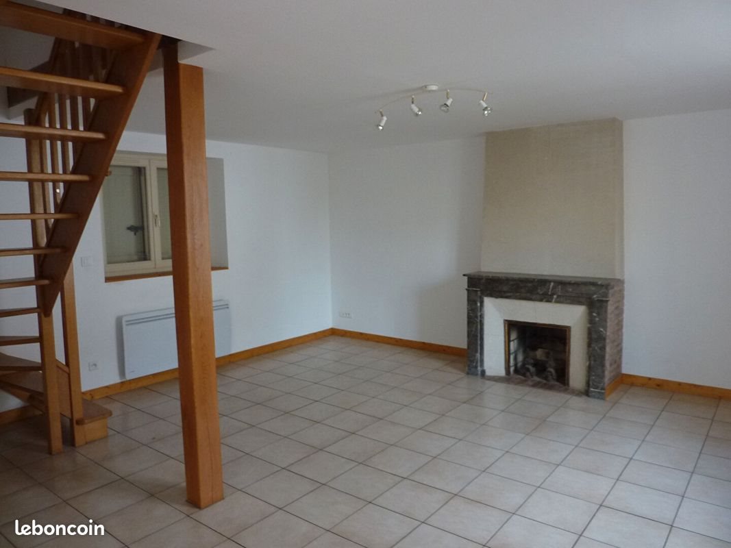 Maison à louer, 68m², Le Breil-sur-Mérize