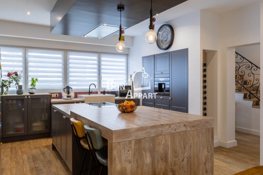 Maison à vendre, 200m², Montois-la-Montagne