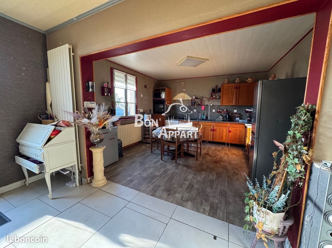Maison à vendre, 184m², Saint-Privat-la-Montagne