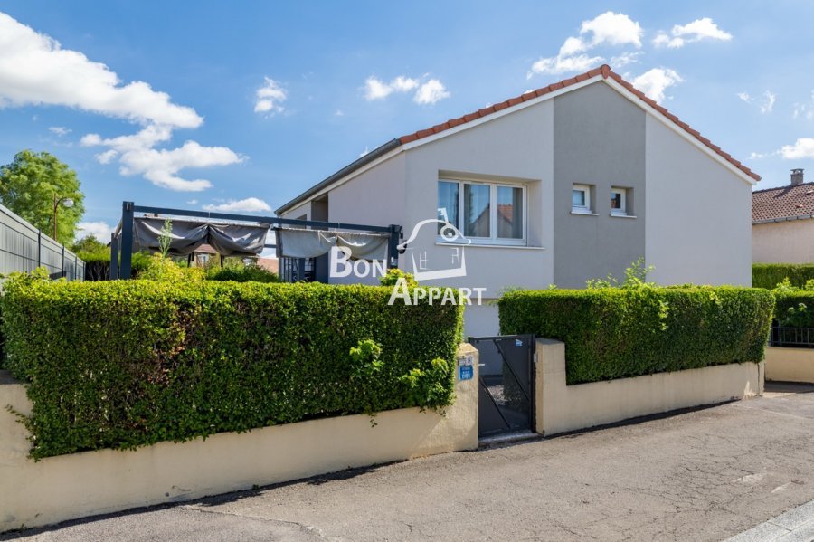 Maison à vendre, 88m², Saint-Privat-la-Montagne