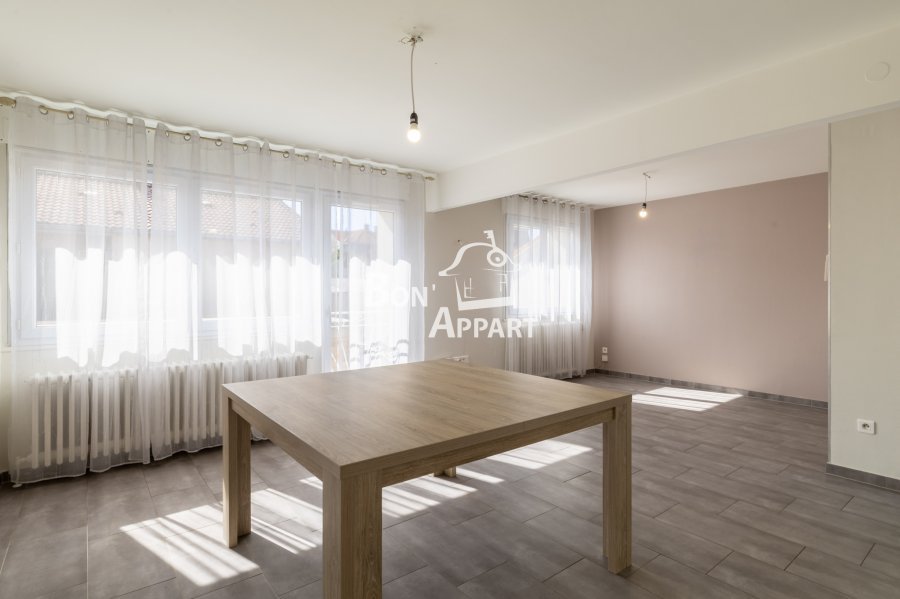 Maison à vendre, 88m², Saint-Privat-la-Montagne