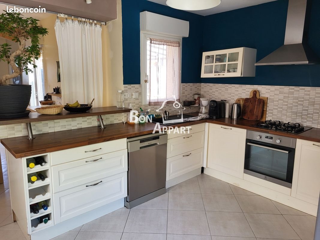 Maison à vendre, 111m², Sainte-Marie-aux-Chênes