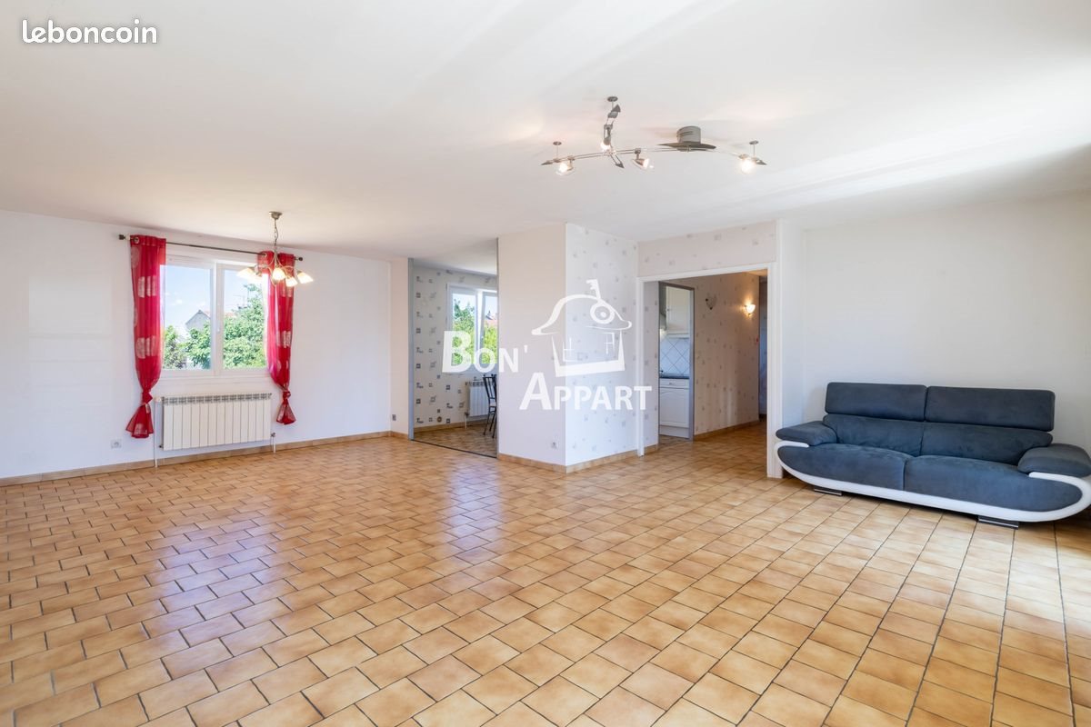 Maison à vendre, 110m², Sainte-Marie-aux-Chênes