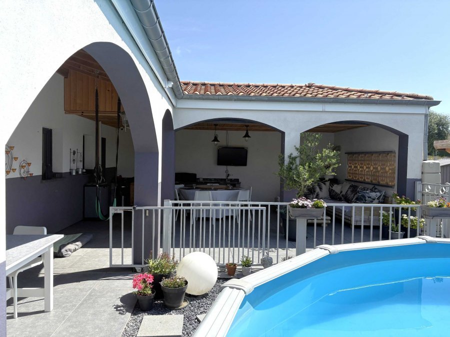 Maison à vendre, 270m², Bréhain-la-Ville
