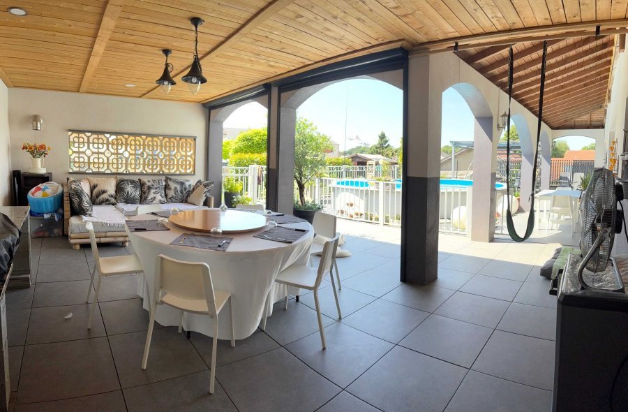 Maison à vendre, 270m², Bréhain-la-Ville