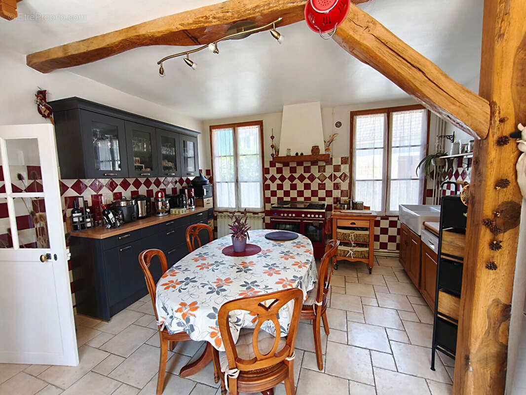 Maison à vendre, 161m², Chambly