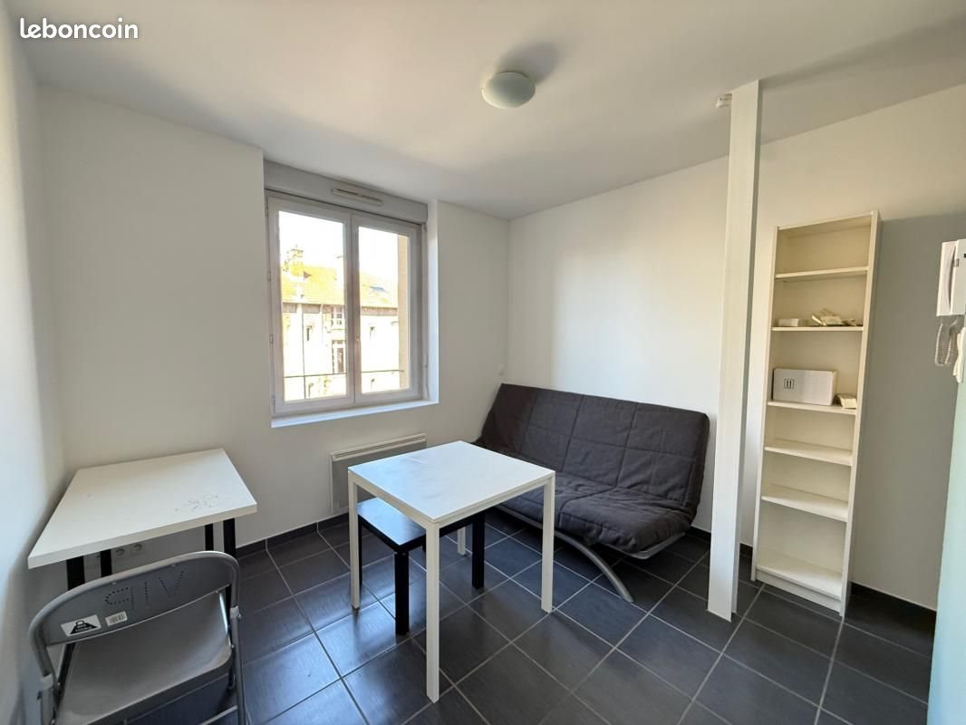 Appartement à louer, 17m², Saint-Etienne