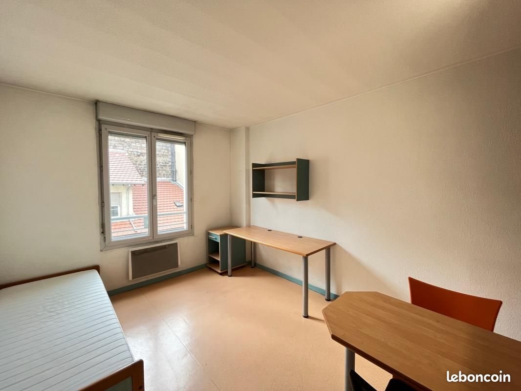 Appartement à louer, 18m², Saint-Etienne