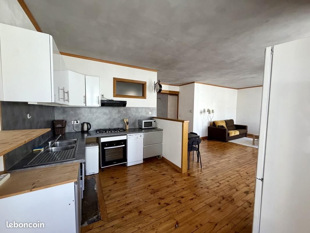 Appartement à louer, 78m², Saint-Etienne