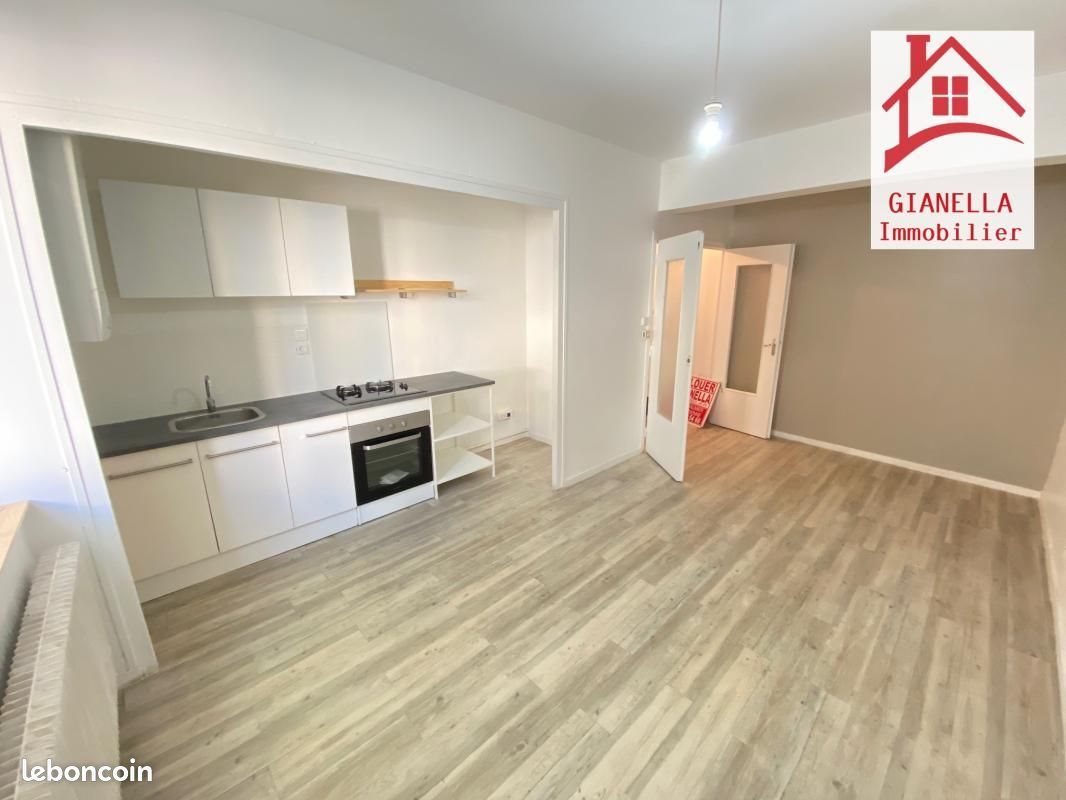 Appartement à louer, 37m², Saint-Étienne