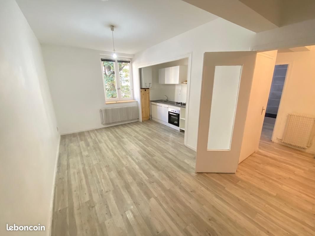 Appartement à louer, 37m², Saint-Étienne