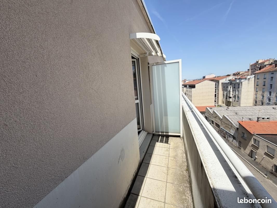 Appartement à louer, 18m², Saint-Etienne