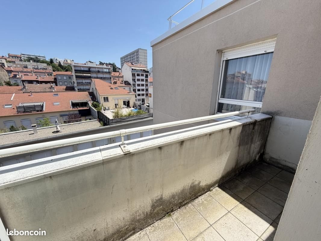 Appartement à louer, 18m², Saint-Etienne