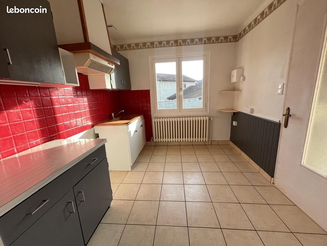 Maison à louer, 80m², Saint-Romain-le-Puy
