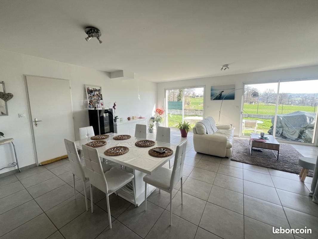 Maison à louer, 106m², Aveizieux
