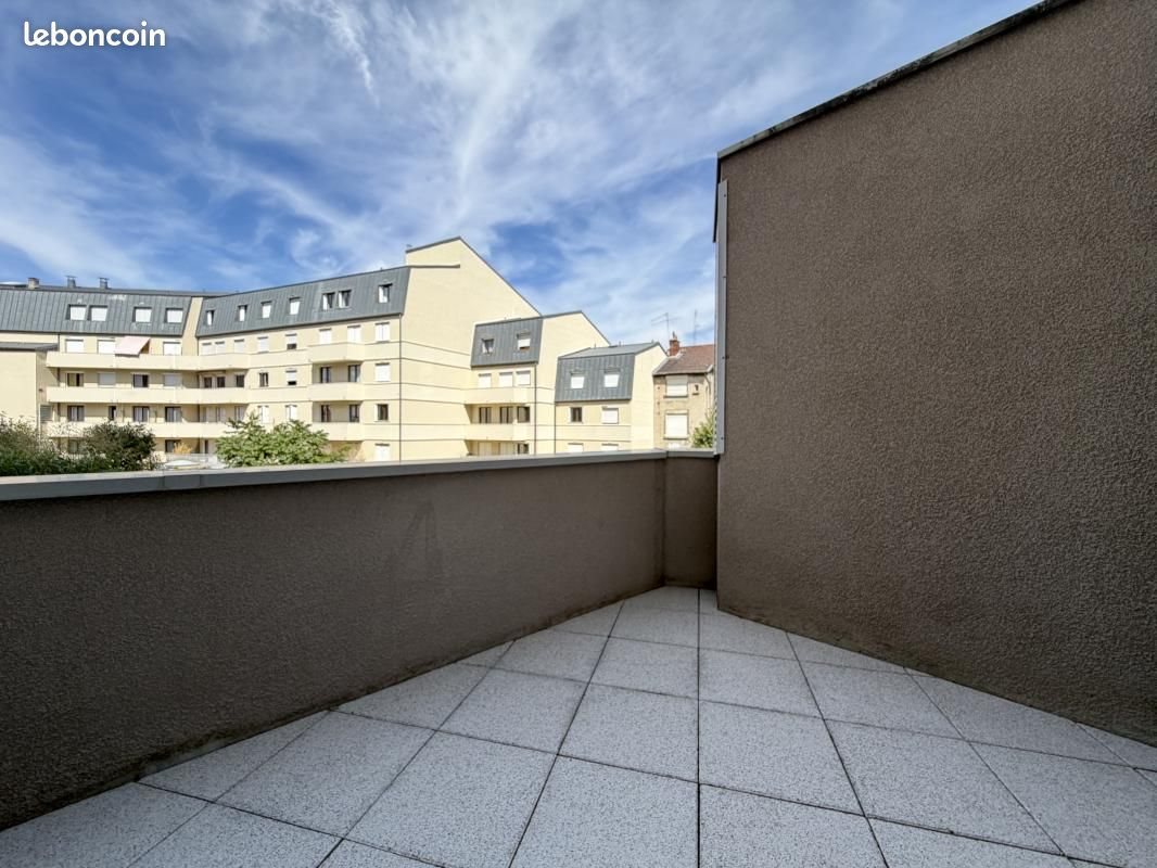Appartement à louer, 19m², Saint-Etienne