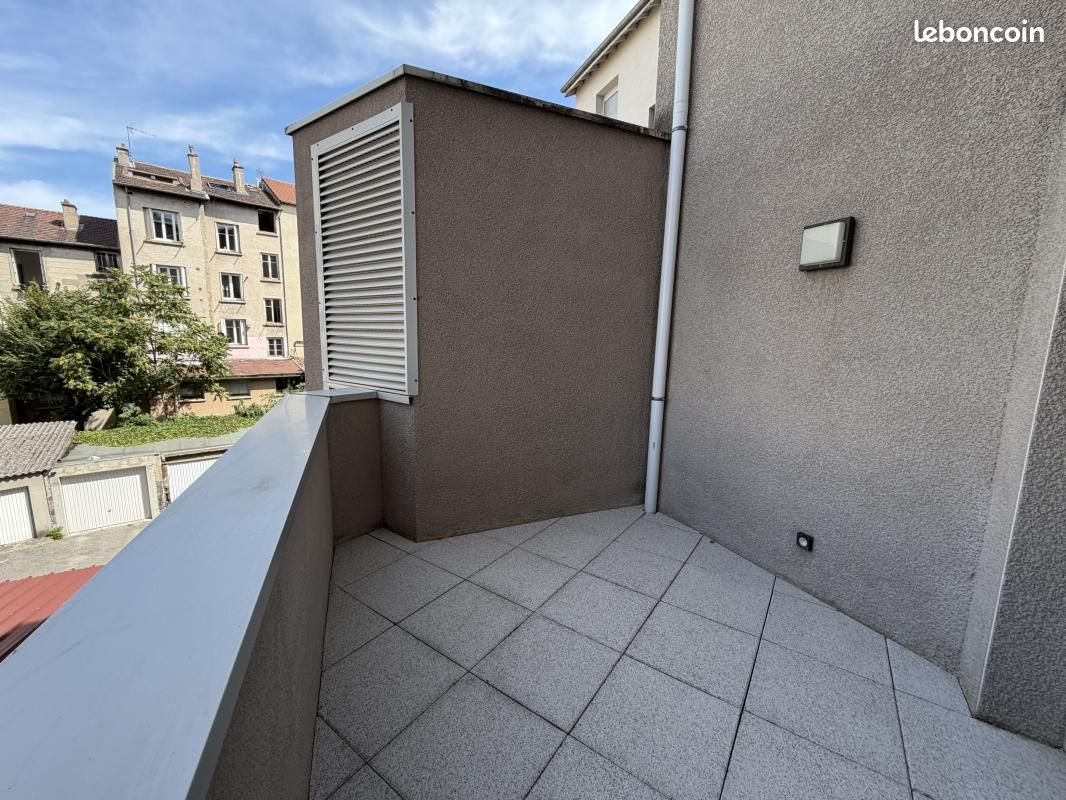 Appartement à louer, 19m², Saint-Etienne