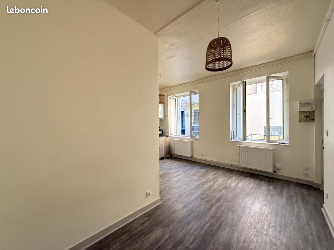 Appartement à louer, 21m², Saint-Etienne