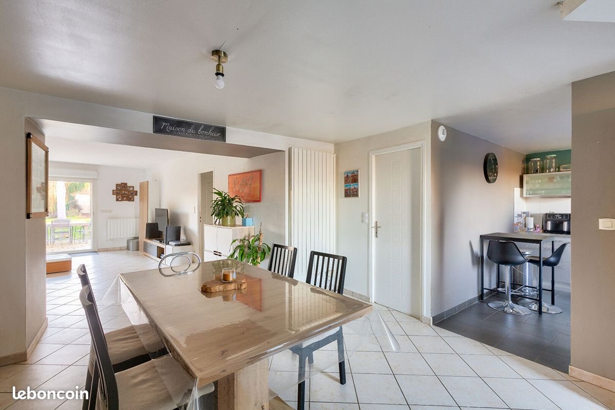 Maison à louer, 120m², Saint-Brandan