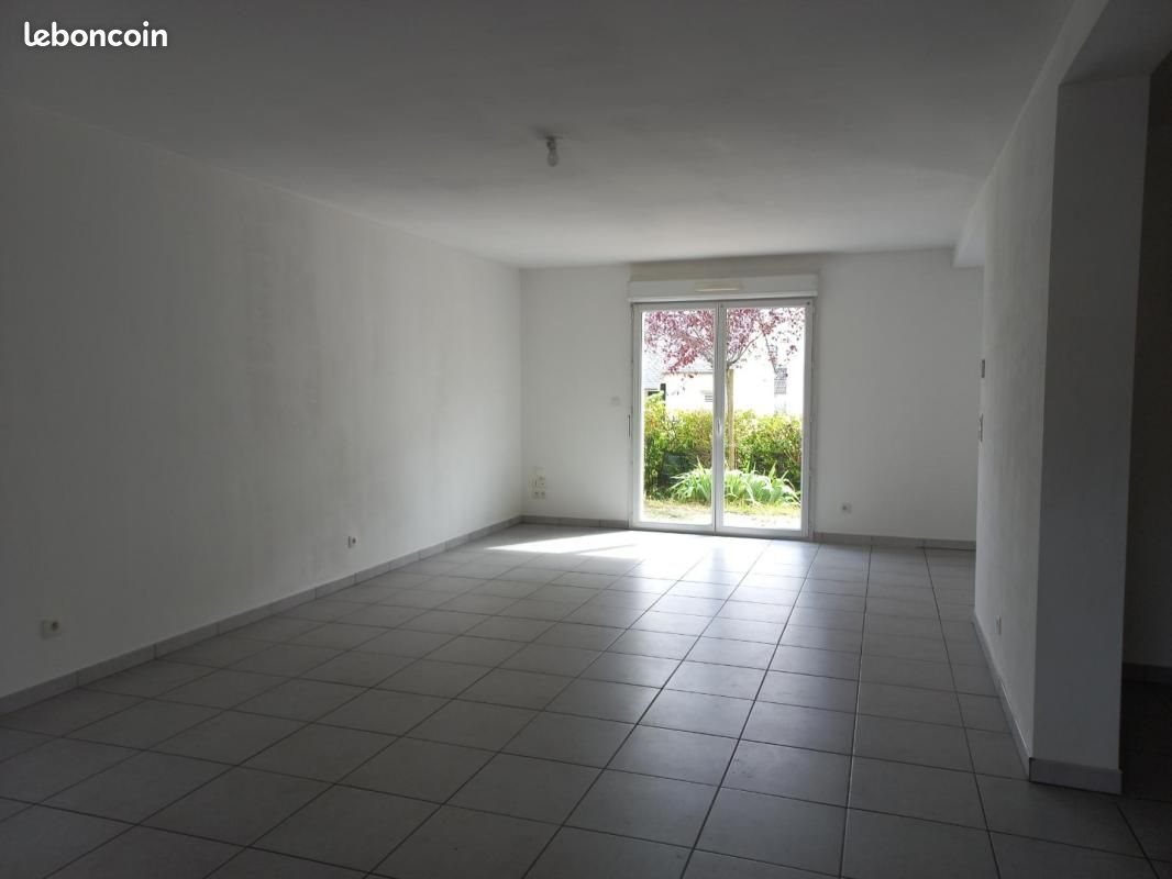 Maison à louer, 100m², Saint-Denis-de-l'Hôtel