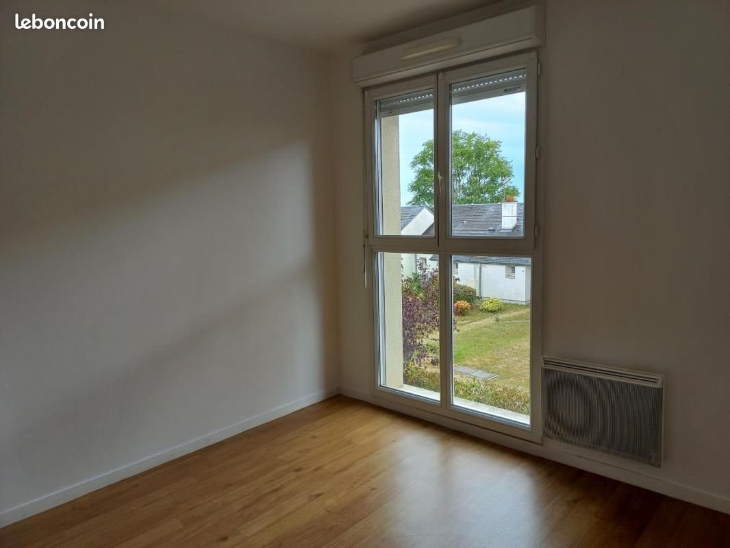 Maison à louer, 100m², Saint-Denis-de-l'Hôtel