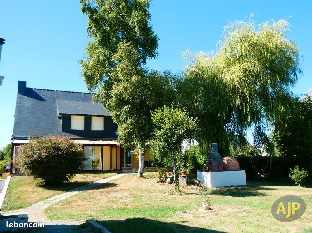 Maison à vendre, 140m², Plumelin