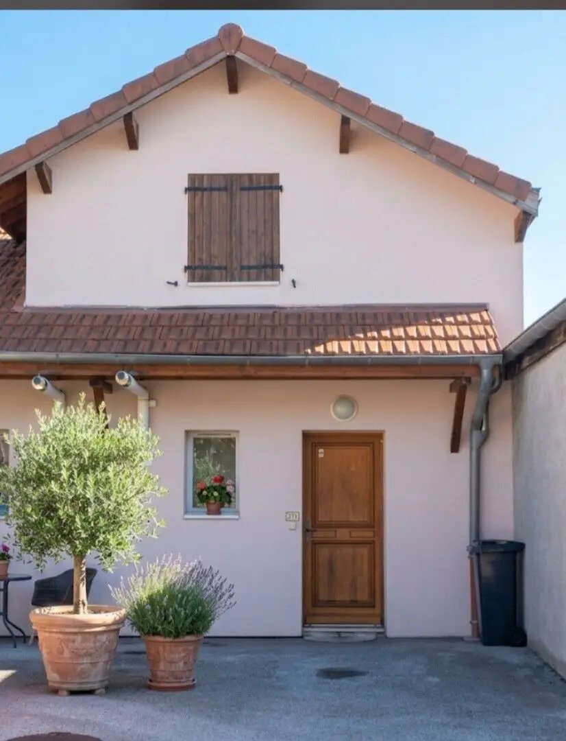 Appartement à louer, 47m², Saint-Jean-de-Gonville