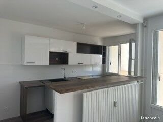 Appartement à louer, 67m², Pont-de-Chéruy