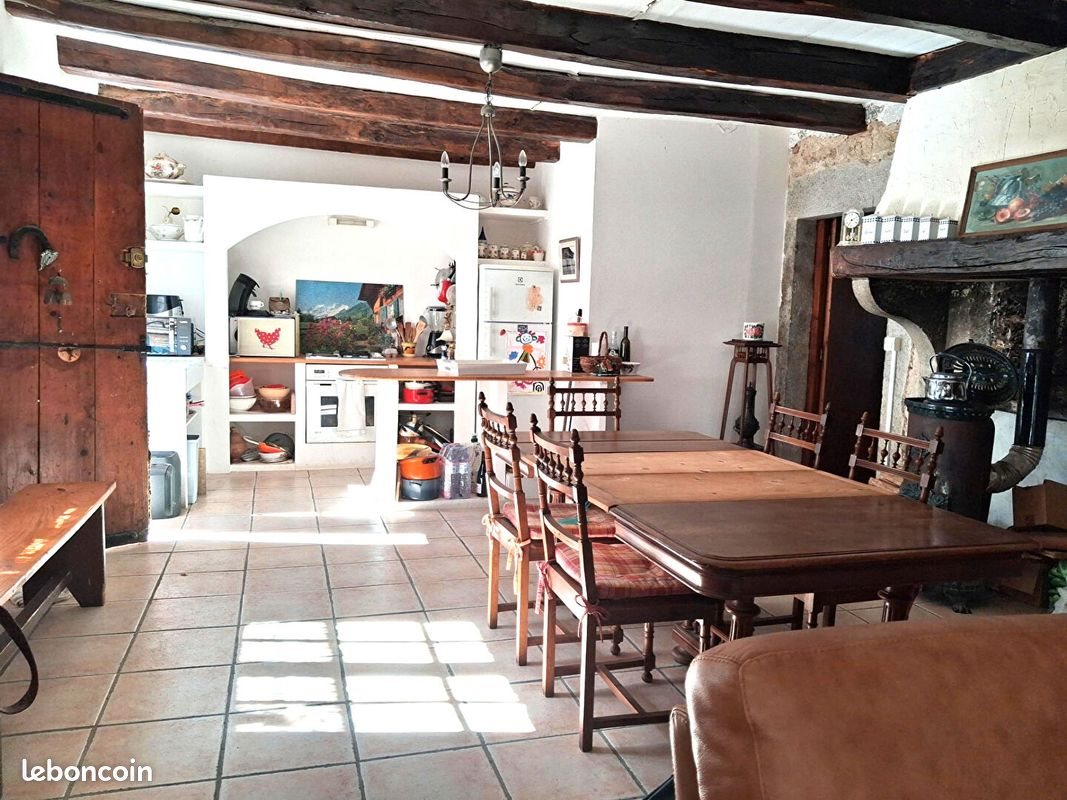Maison à vendre, 150m², Boyeux-Saint-Jérôme
