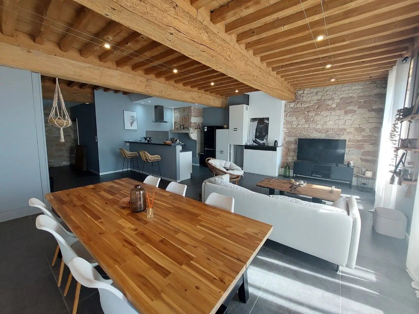 Appartement à louer, 85m², Saint-Laurent-sur-Saône