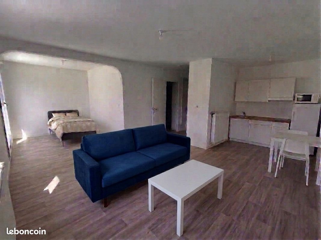 Appartement à louer, 38m², Roussillon