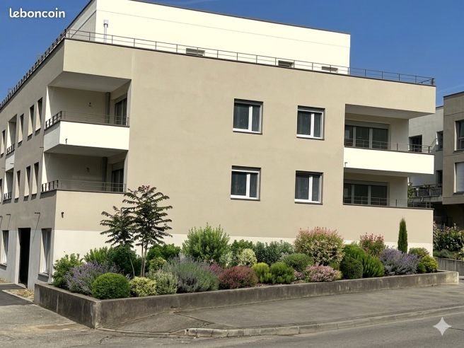 Appartement à louer, 38m², Roussillon