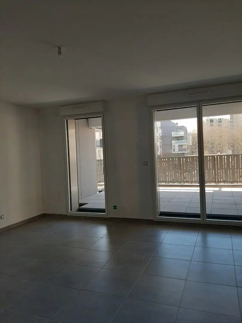 Appartement à louer, 64m², Vaulx-en-Velin